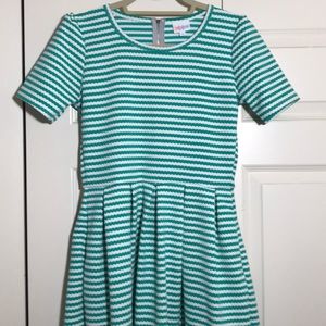 Lularoe Amelia dress size M